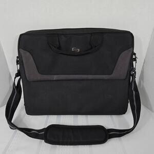 Solo Flatiron Laptop Messenger Shoulder Strap Zippered Black Unisex Bag - NEW